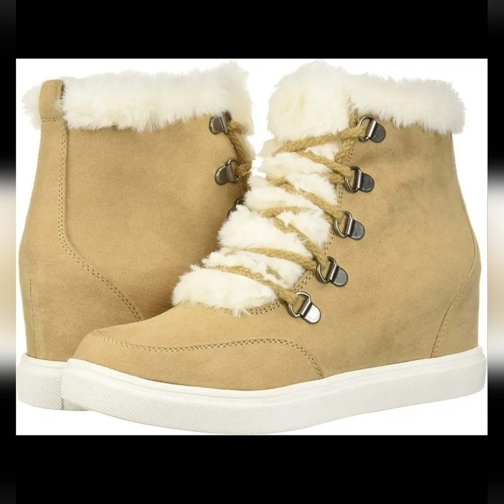 Madden Girl Pulley Tan Fur Lined Lace Up Boots